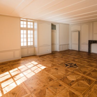 Restauration d'un ancien hôtel de ville.
Boiserie